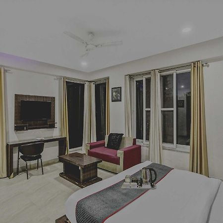 Townhouse 22956 Hotel Grand Residency Delhi  Buitenkant foto