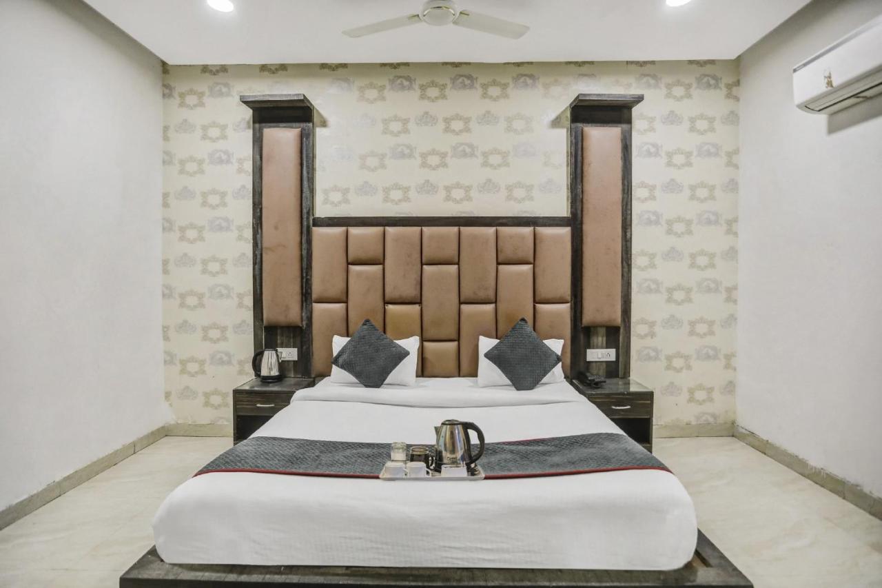 Townhouse 22956 Hotel Grand Residency Delhi  Buitenkant foto