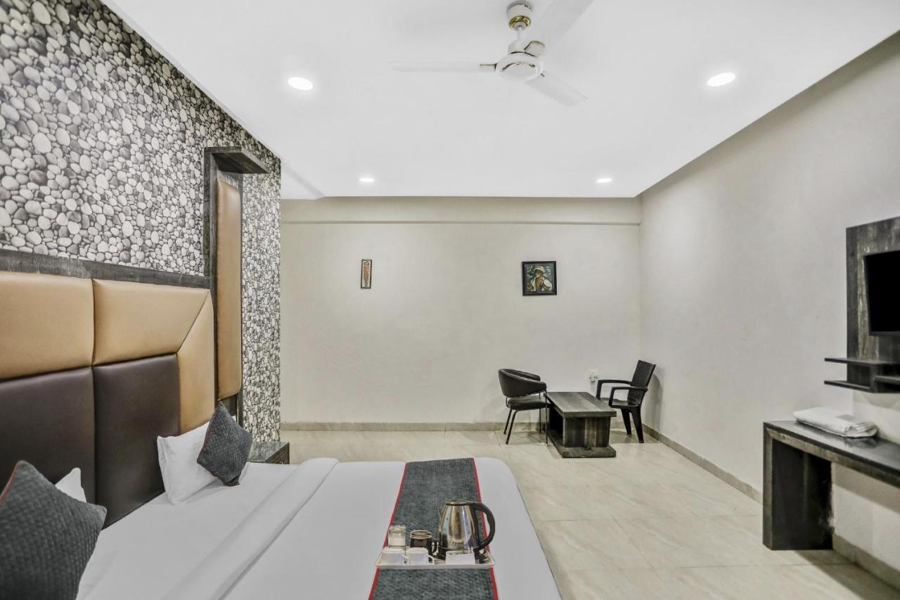 Townhouse 22956 Hotel Grand Residency Delhi  Buitenkant foto