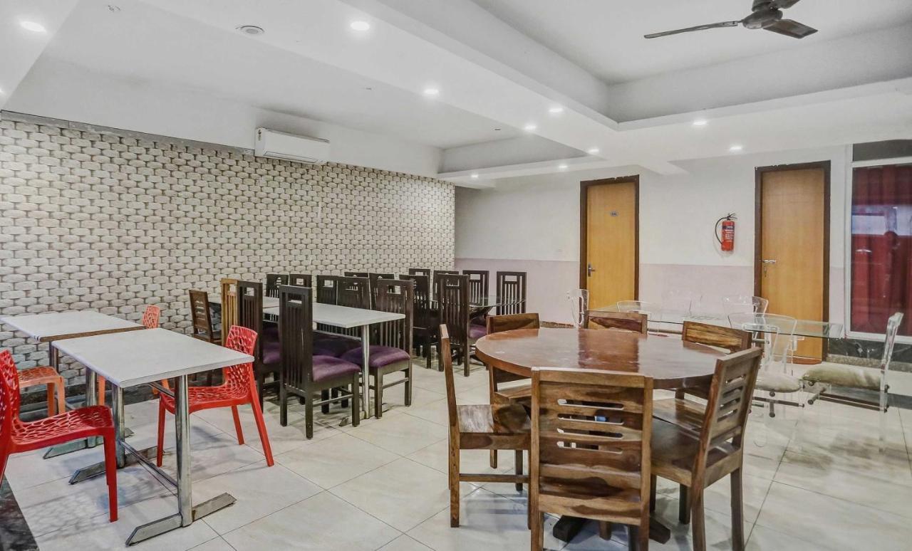 Townhouse 22956 Hotel Grand Residency Delhi  Buitenkant foto
