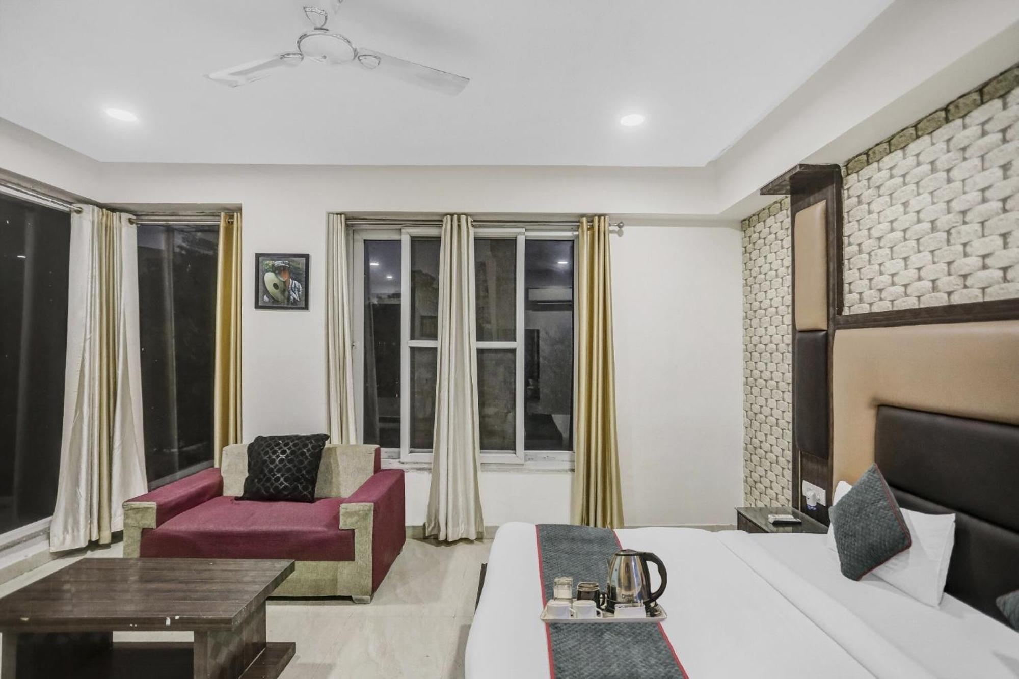 Townhouse 22956 Hotel Grand Residency Delhi  Buitenkant foto